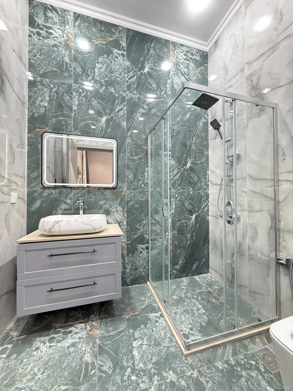 Satılır 4 otaqlı həyət evi 160 m²