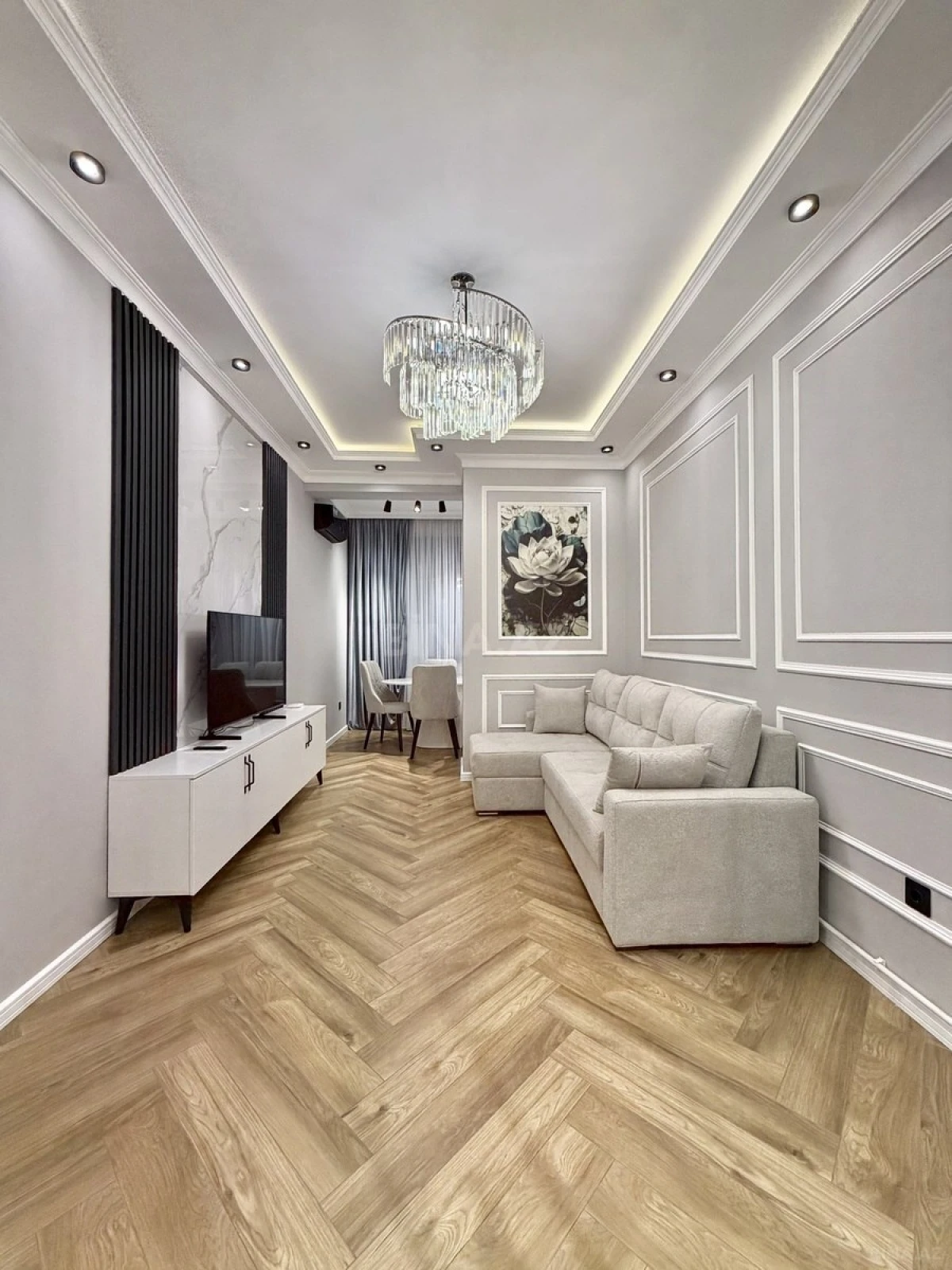 Satılır 2 otaqlı mənzil 52 m²