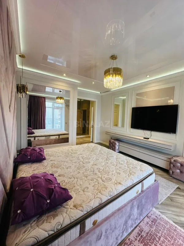 Kirayə verilir 3 otaqlı mənzil 180 m²