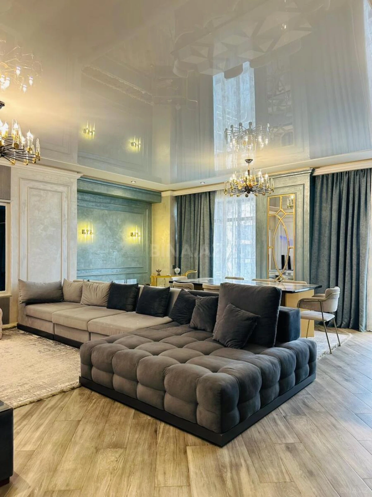 Kirayə verilir 3 otaqlı mənzil 180 m²