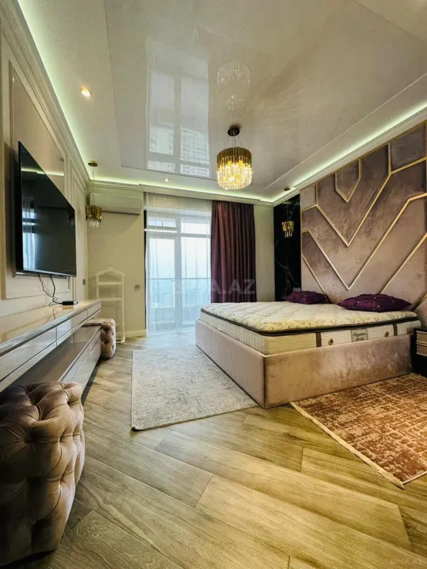 Kirayə verilir 3 otaqlı mənzil 180 m²