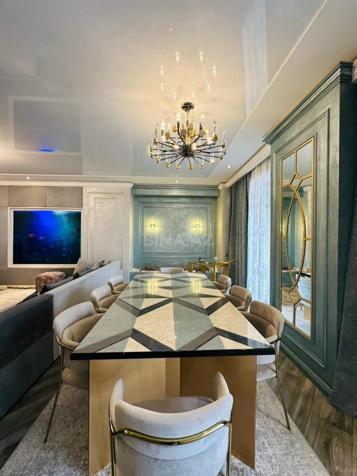 Kirayə verilir 3 otaqlı mənzil 180 m²