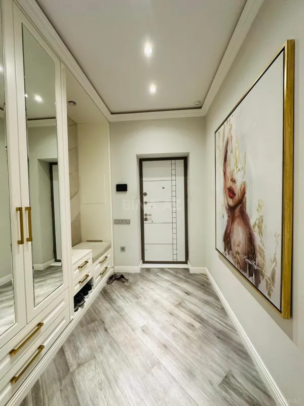 Kirayə verilir 3 otaqlı mənzil 180 m²