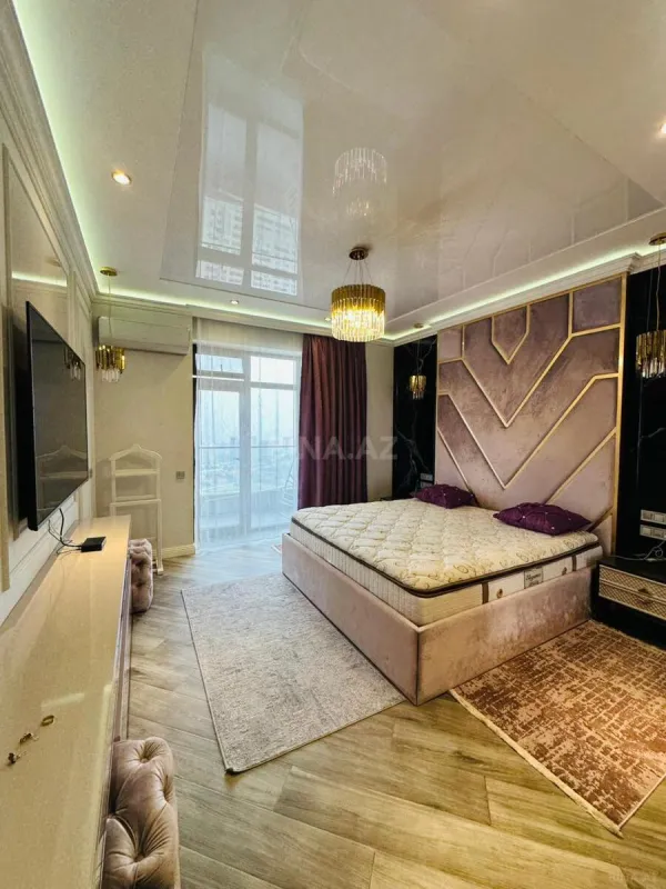 Kirayə verilir 3 otaqlı mənzil 180 m²