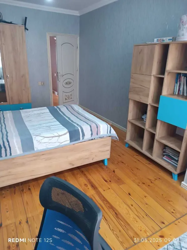 Satılır 4 otaqlı mənzil 110 m²