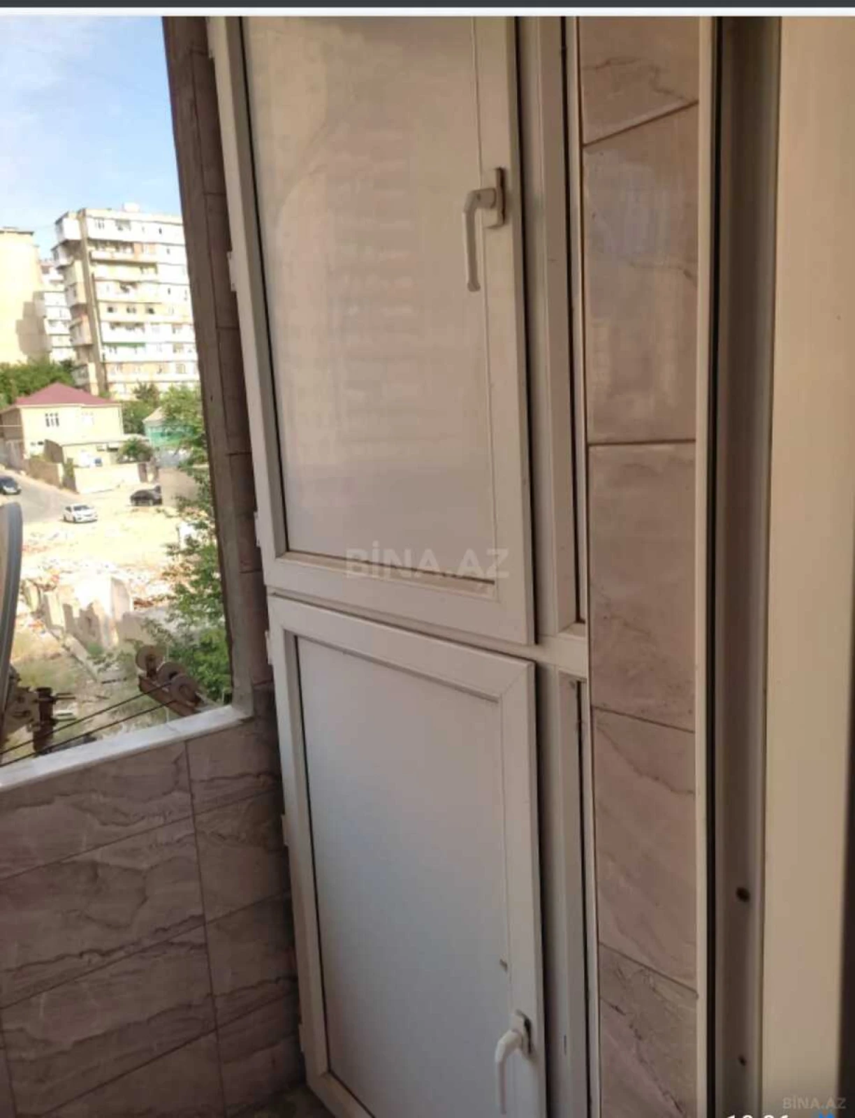 Satılır 4 otaqlı mənzil 110 m²