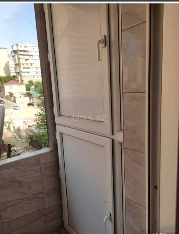 Satılır 4 otaqlı mənzil 110 m²