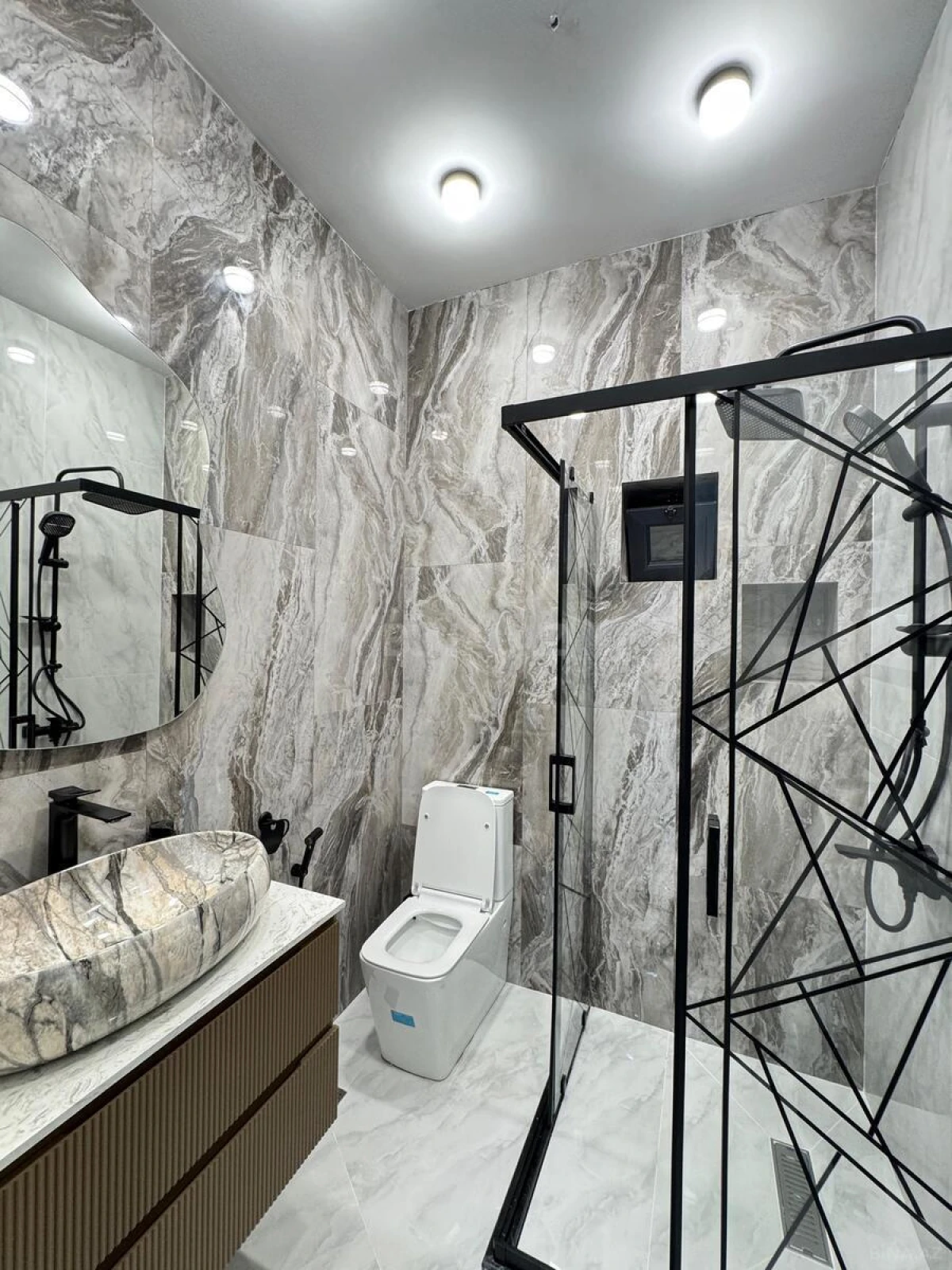 Satılır 4 otaqlı həyət evi 135 m²