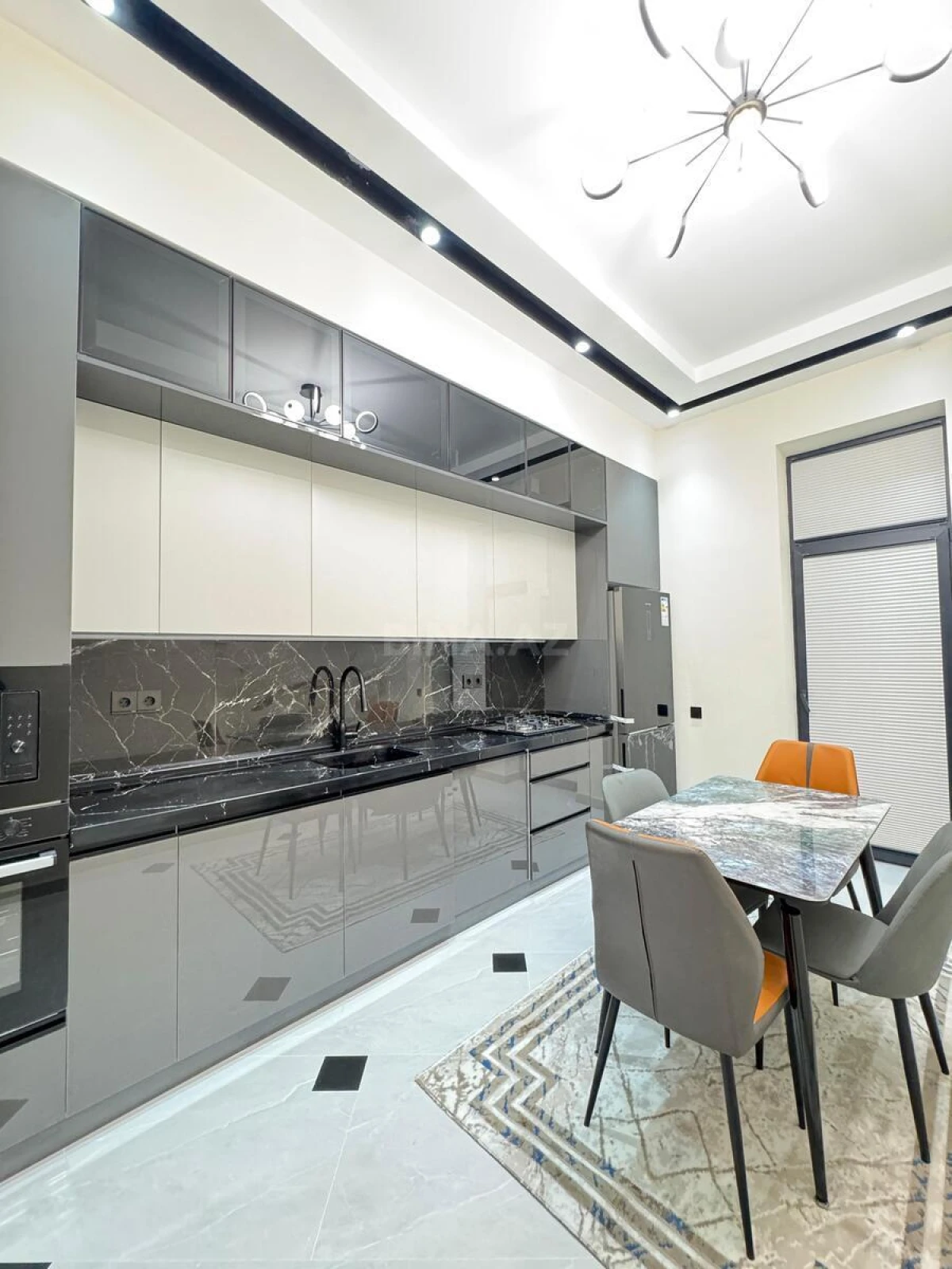 Satılır 4 otaqlı həyət evi 135 m²