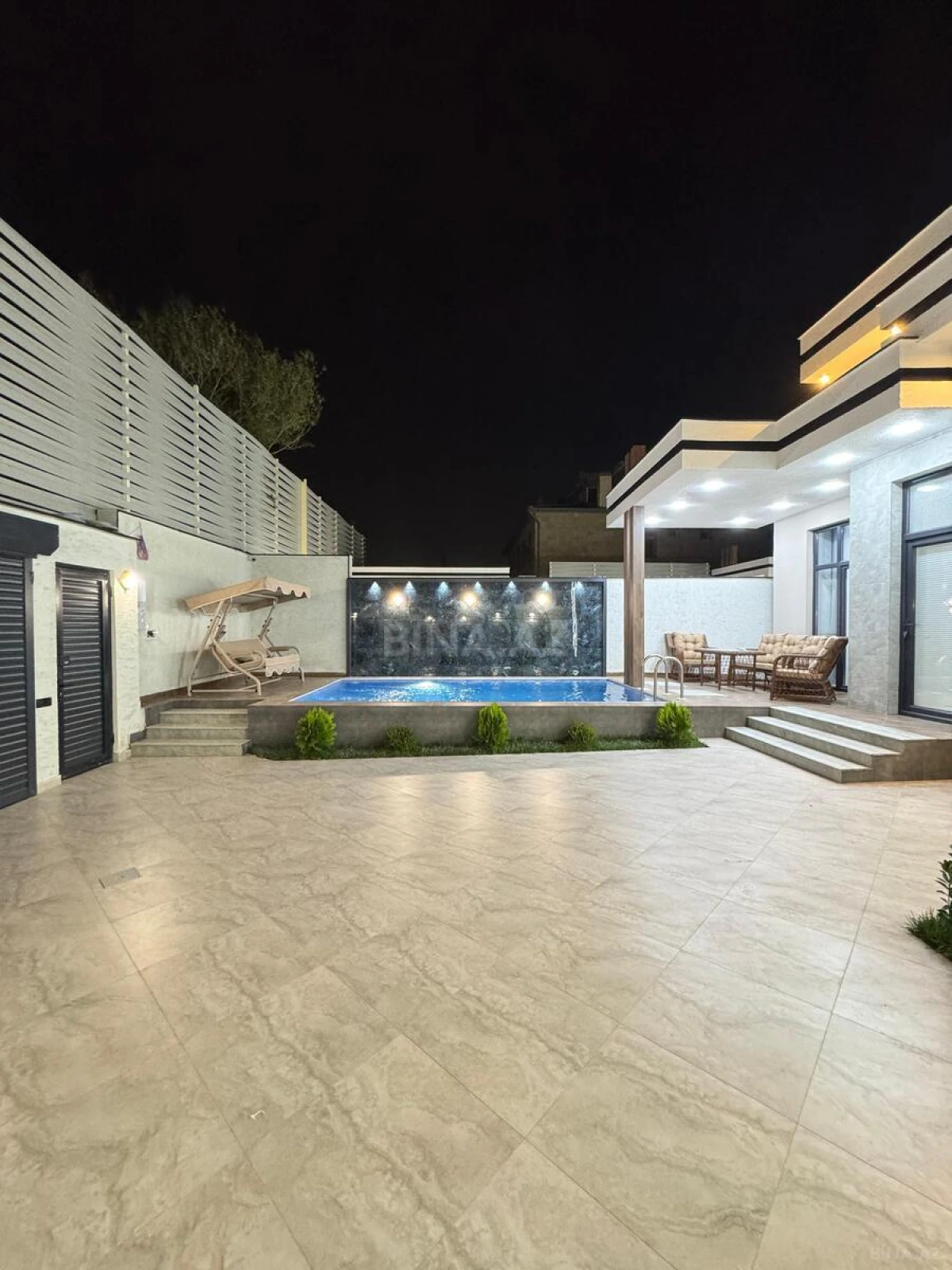 Satılır 4 otaqlı həyət evi 135 m²