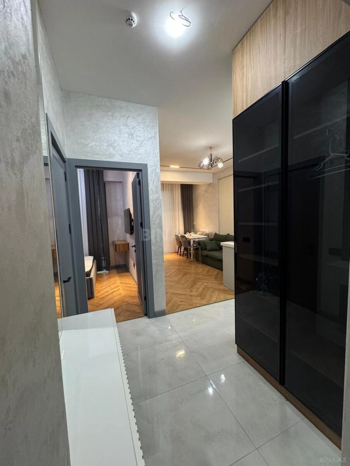 Kirayə verilir 2 otaqlı mənzil 60 m²