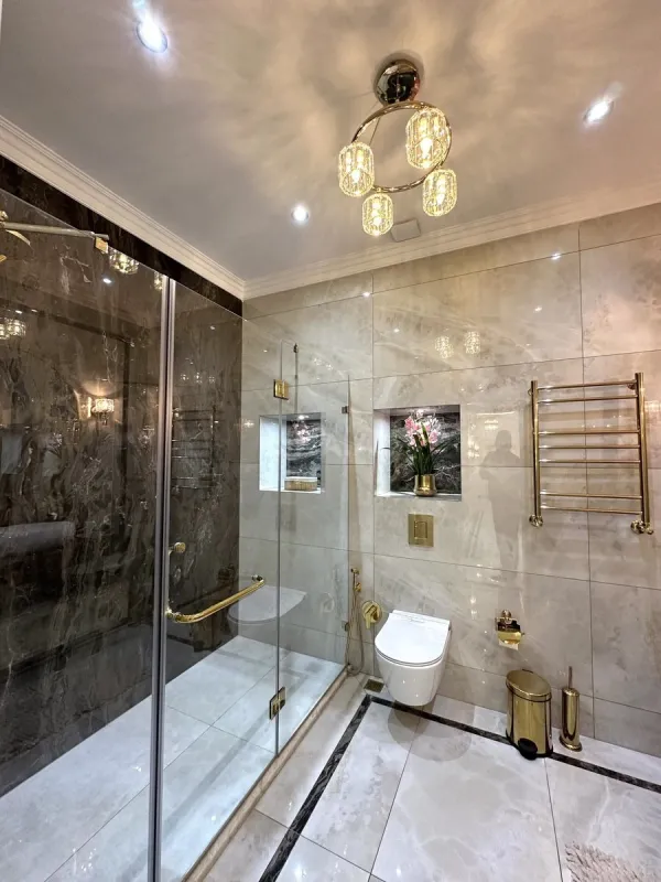 Satılır 4 otaqlı mənzil 200 m²