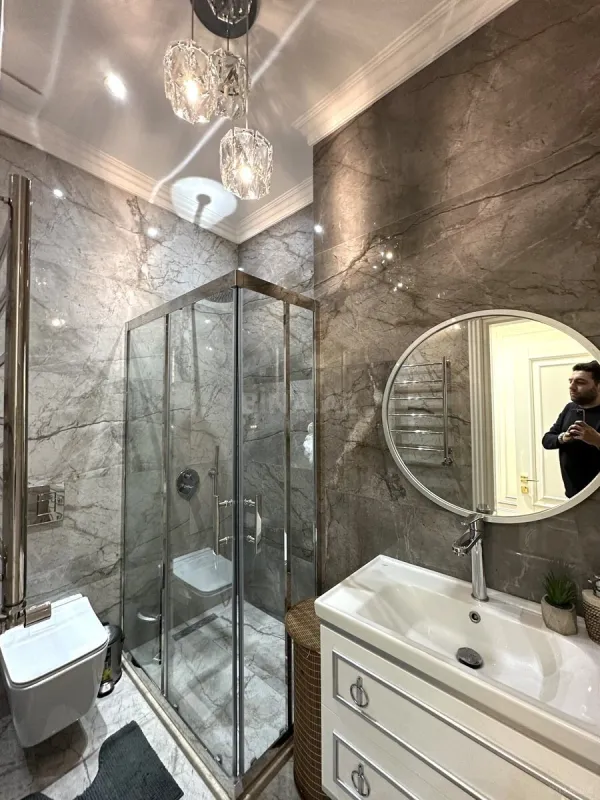 Satılır 4 otaqlı mənzil 200 m²