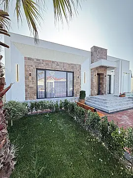 Satılır 4 otaqlı həyət evi 165 m²