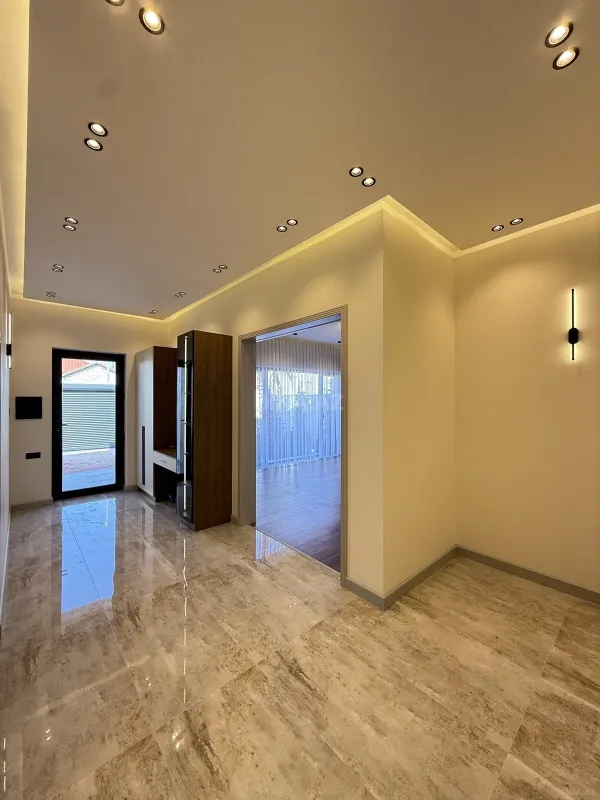 Satılır 4 otaqlı həyət evi 165 m²