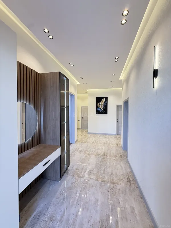 Satılır 4 otaqlı həyət evi 165 m²