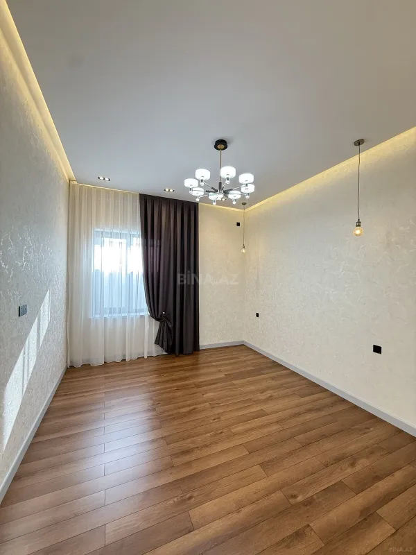 Satılır 4 otaqlı həyət evi 165 m²