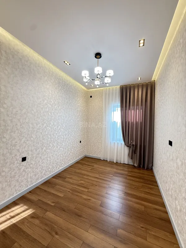 Satılır 4 otaqlı həyət evi 165 m²