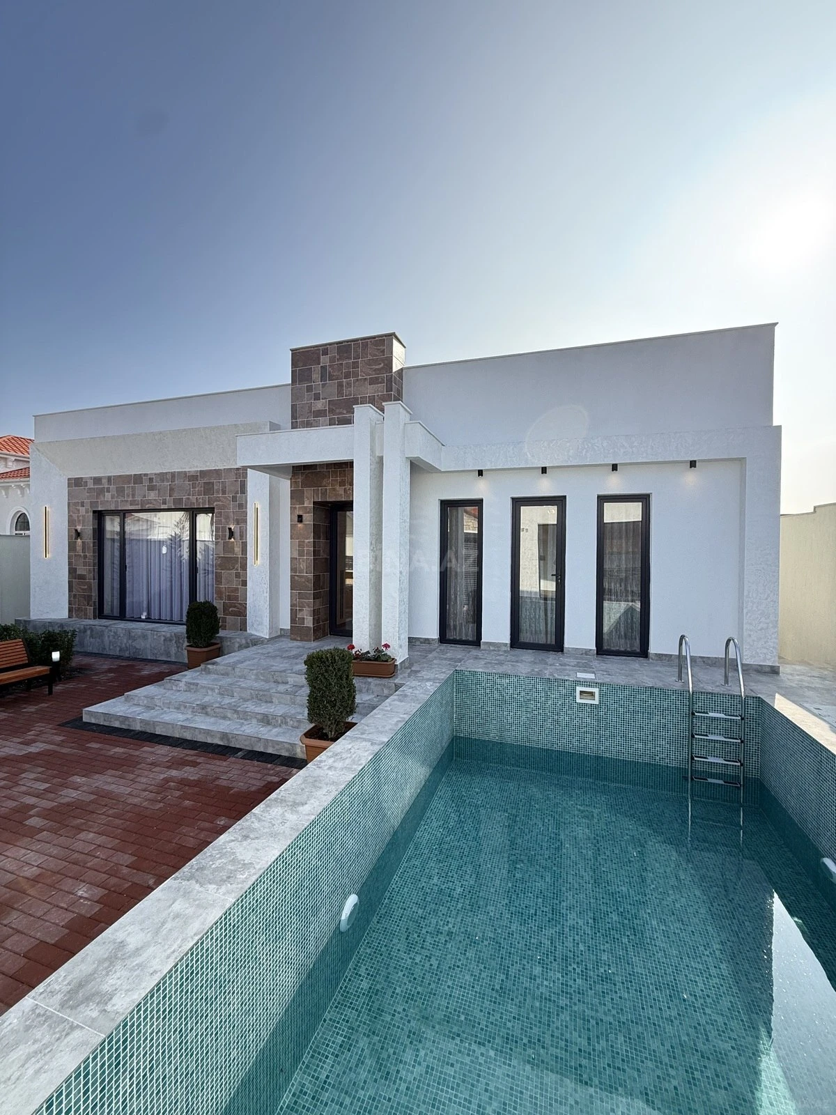 Satılır 4 otaqlı həyət evi 165 m²