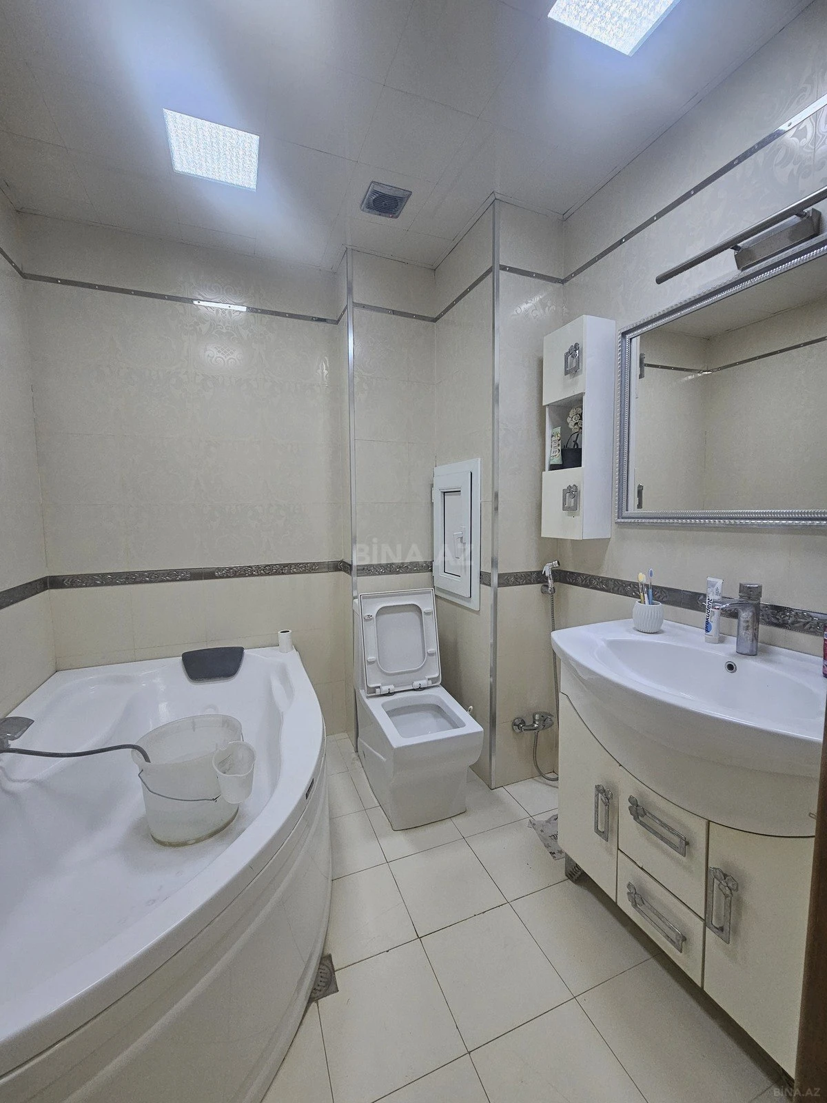 Satılır 3 otaqlı mənzil 90 m²