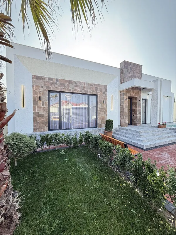 Satılır 4 otaqlı həyət evi 165 m²