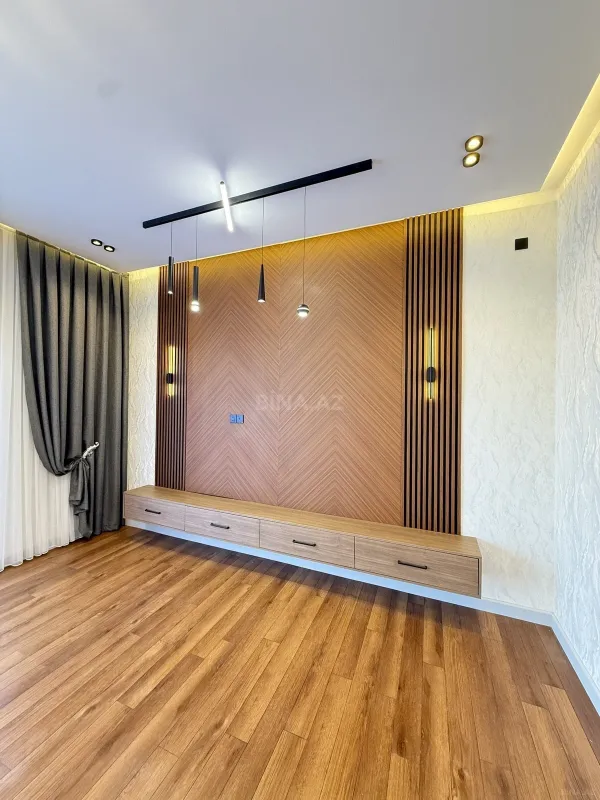 Satılır 4 otaqlı həyət evi 165 m²