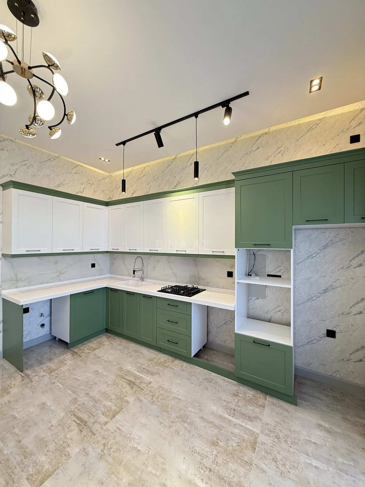 Satılır 4 otaqlı həyət evi 165 m²