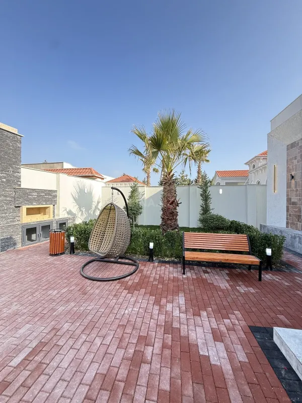 Satılır 4 otaqlı həyət evi 165 m²