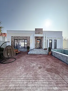 Satılır 4 otaqlı həyət evi 165 m²