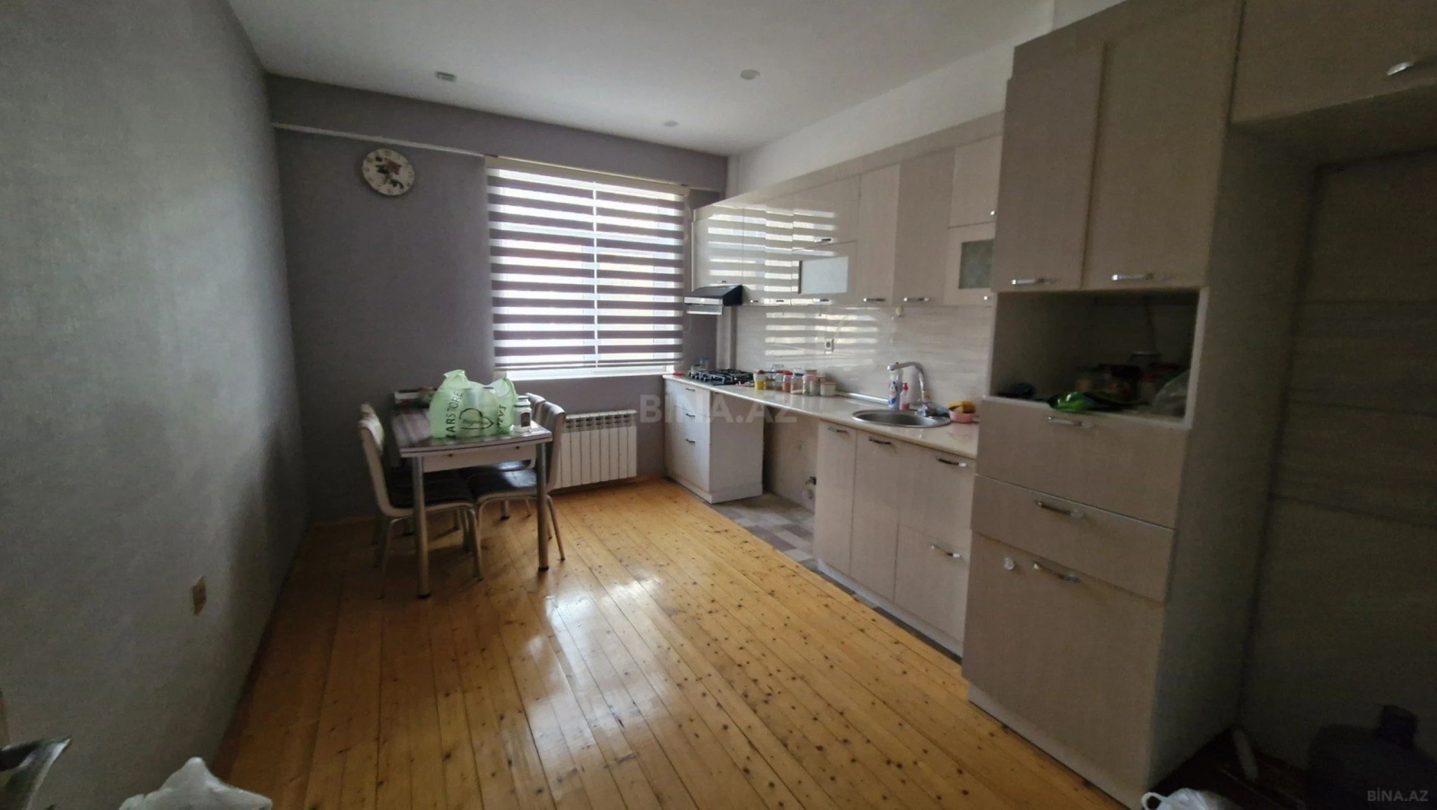 Satılır 3 otaqlı mənzil 114 m²