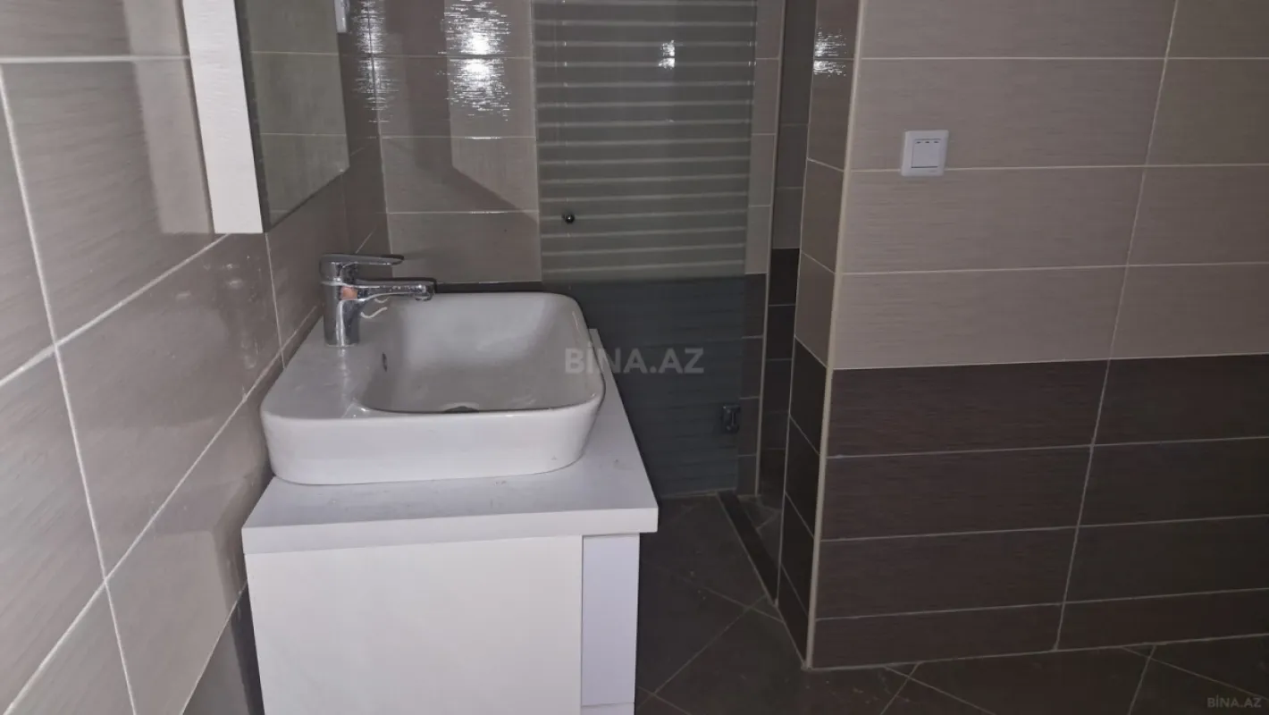 Satılır 3 otaqlı mənzil 114 m²