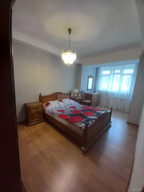 Kirayə verilir 3 otaqlı mənzil 80 m²