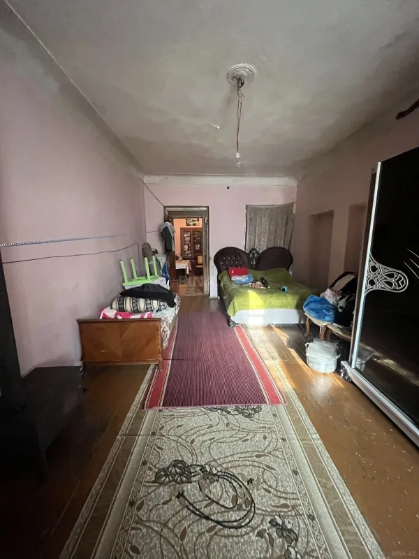 Satılır 2 otaqlı mənzil 70 m²