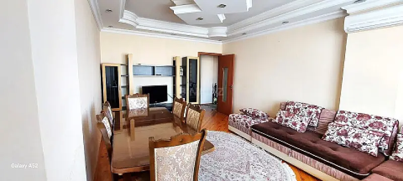 Satılır 2 otaqlı mənzil 86 m²