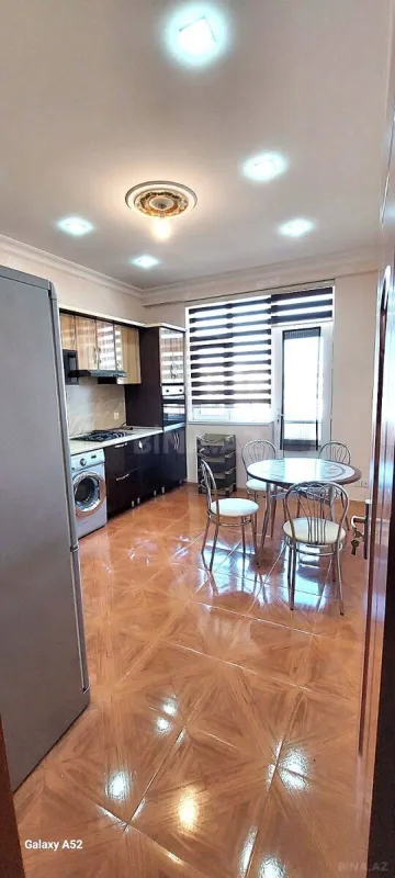 Satılır 2 otaqlı mənzil 86 m²