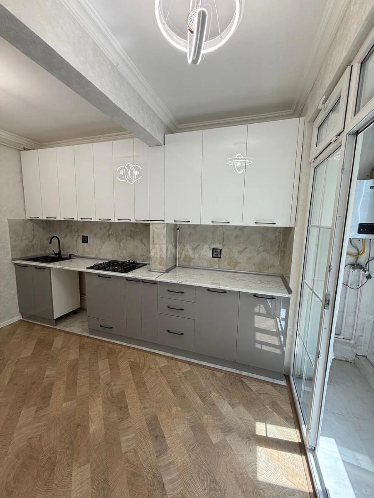 Satılır 2 otaqlı mənzil 50 m²