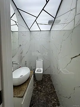 Satılır 3 otaqlı mənzil 135 m²