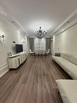 Satılır 3 otaqlı mənzil 135 m²