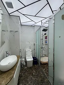 Satılır 3 otaqlı mənzil 135 m²