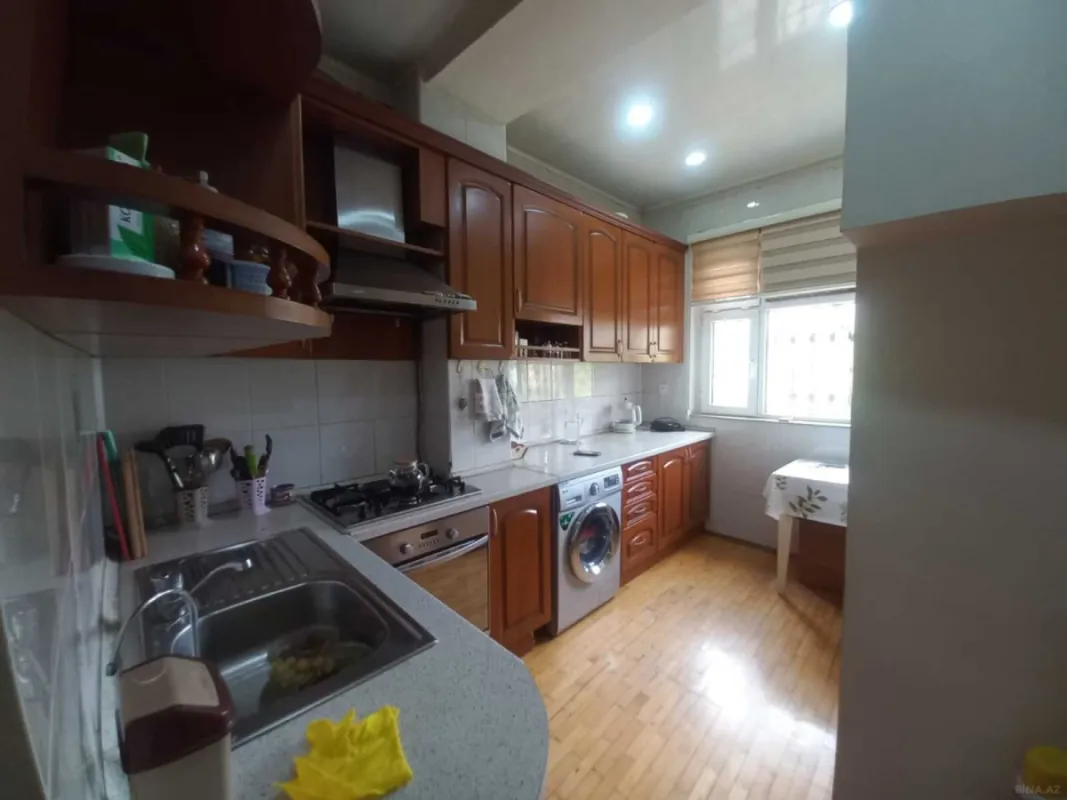 Satılır 3 otaqlı mənzil 70 m²