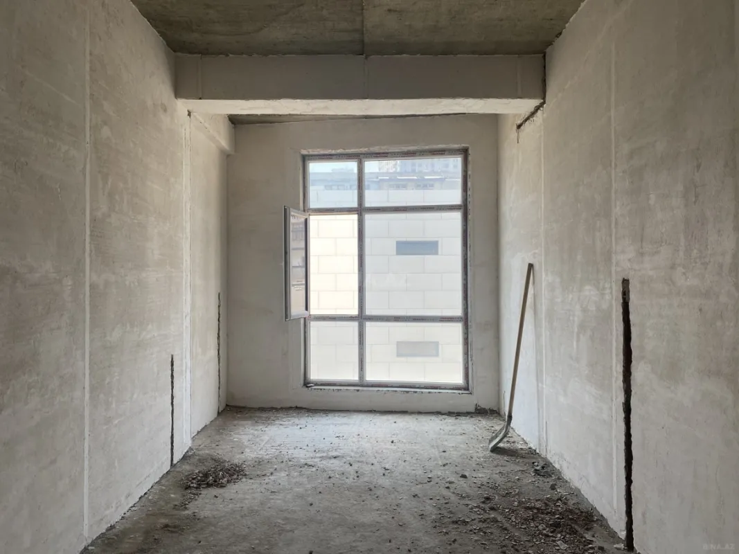Satılır 3 otaqlı mənzil 162 m²
