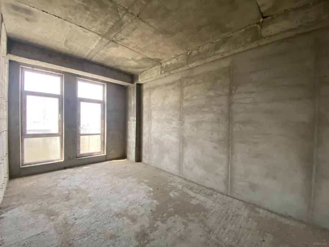 Satılır 3 otaqlı mənzil 129 m²