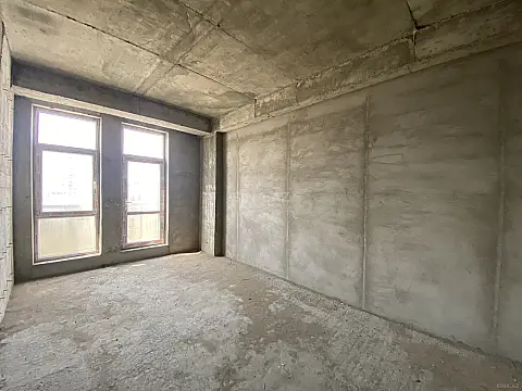 Satılır 3 otaqlı mənzil 129 m²