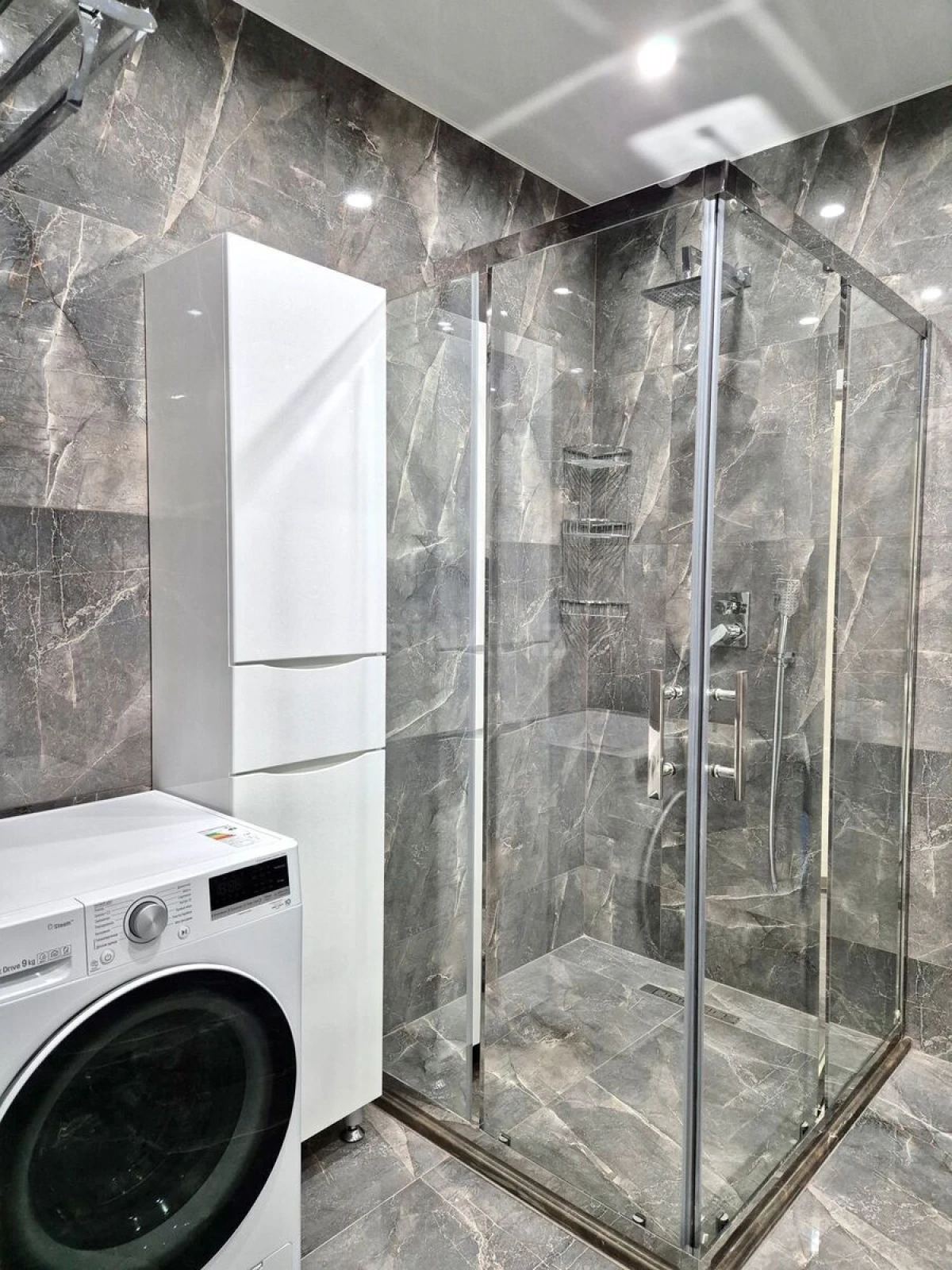 Kirayə verilir 4 otaqlı mənzil 170 m²