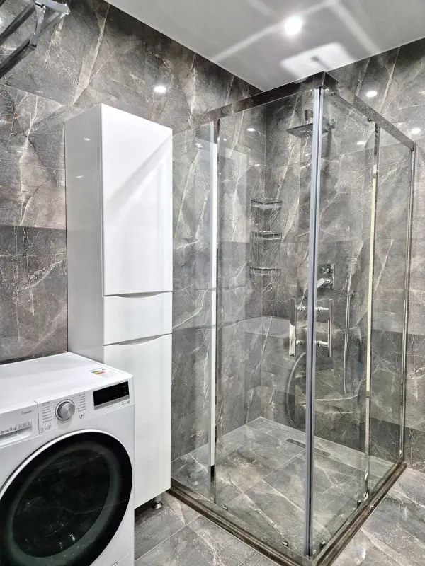 Kirayə verilir 4 otaqlı mənzil 170 m²