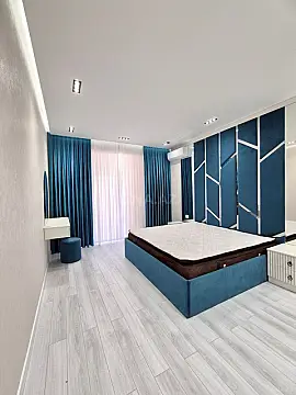 Kirayə verilir 4 otaqlı mənzil 170 m²