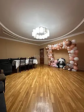 Satılır 3 otaqlı mənzil 130 m²