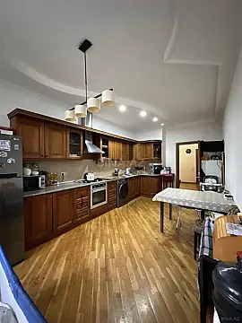 Satılır 3 otaqlı mənzil 130 m²