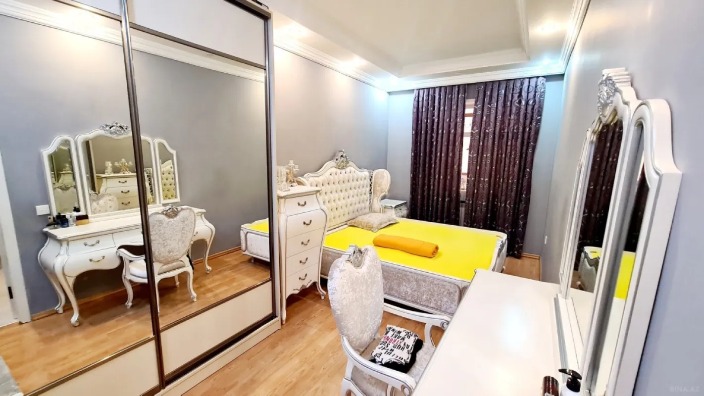 Satılır 3 otaqlı mənzil 95 m²