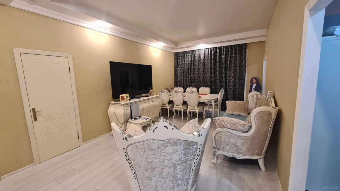 Satılır 3 otaqlı mənzil 95 m²